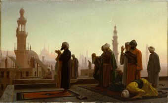Gemälde mehrerer Menschen im Gebet auf einer Dachterrasse bei Sonnenuntergang mit Minaretten im Hintergrund
